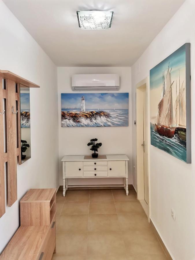 Honeycomb Apartment Split - Free Parking Exterior foto